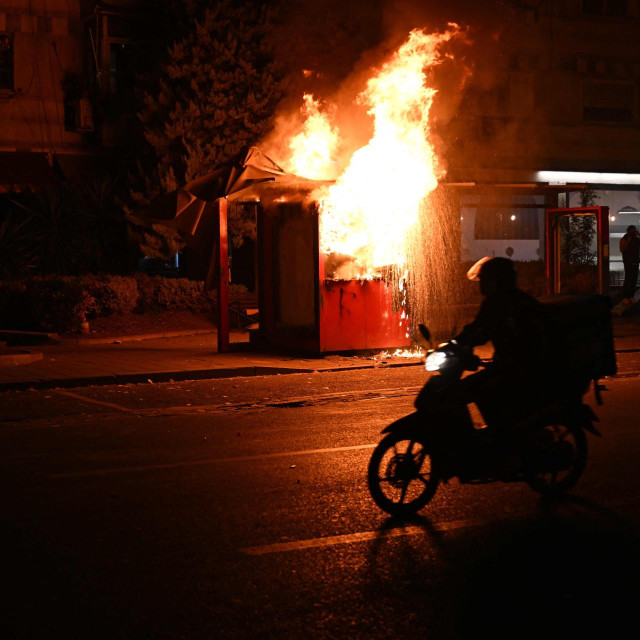 Sukobi u Tirani