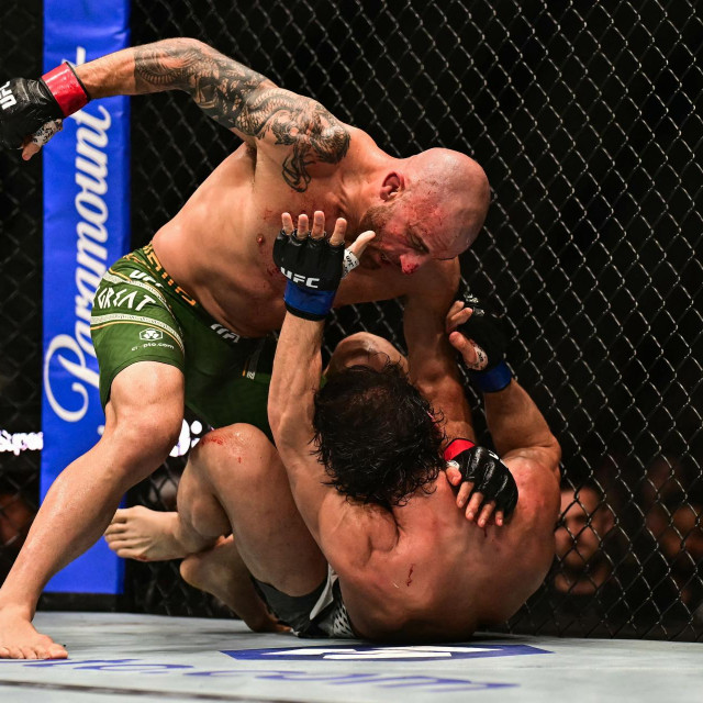 Alexander Volkanovski (gornja pozicija) vs. Movsar Evloev (donja pozicija) | UFC 333