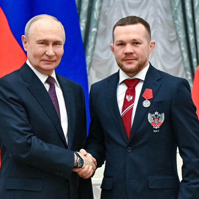 Vladimir Putin i Petr Yan