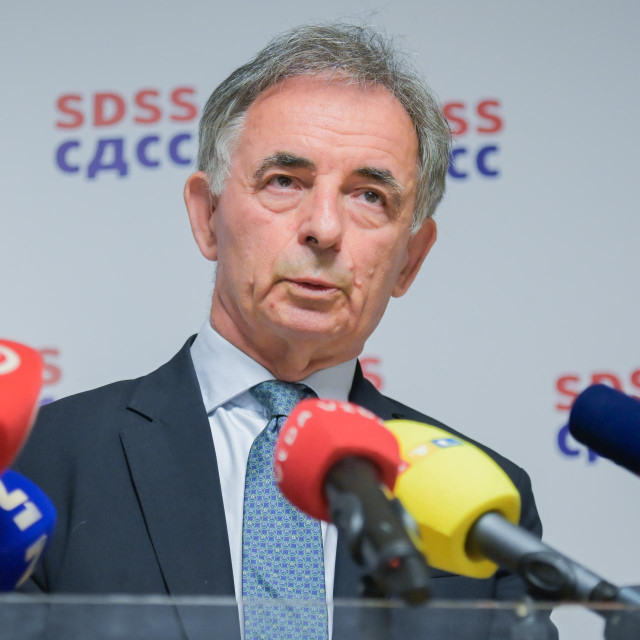 Milorad Pupovac 