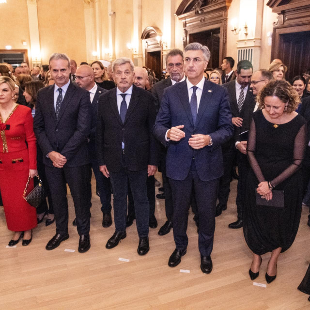 Kolinda Grabar Kitarović, Krunoslav Katičić, Zdravko Zima, Andrej Plenković, Nina Obuljen Koržinek, Tajana Pleše...
 